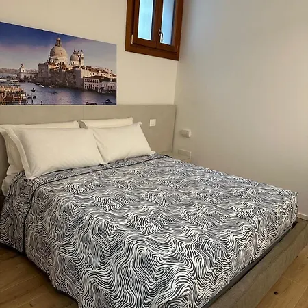 Levante House * Veneza