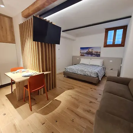 Levante House * Veneza