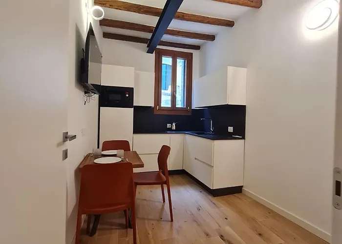 Levante House Апартаменты Венеция